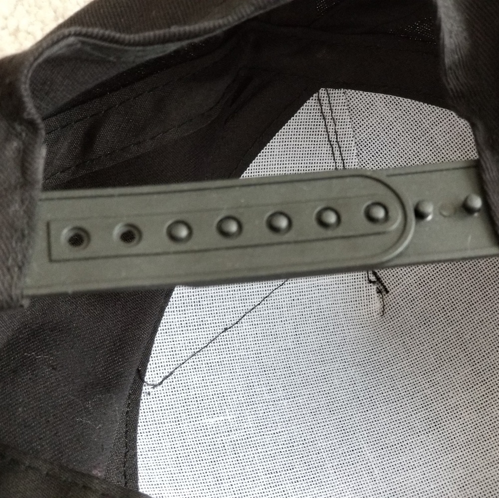 NWT STUDDED CAT EAR CAP MUDD - Picture 5 of 5